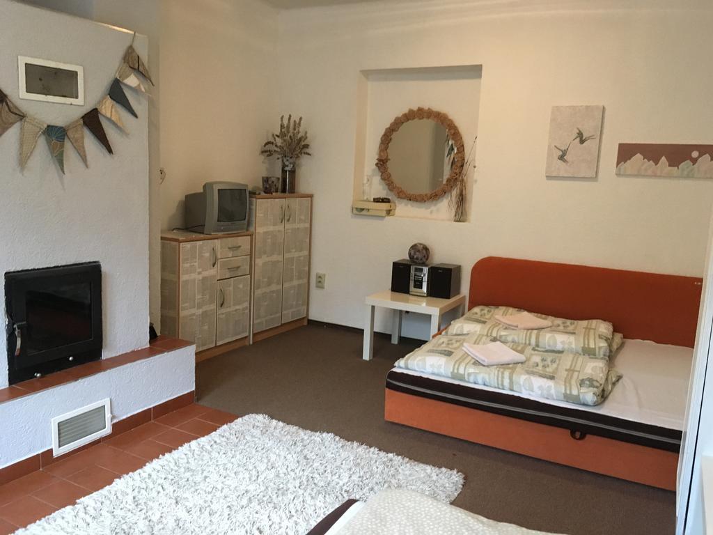 Apartmanovy Dom Králiky Exterior foto